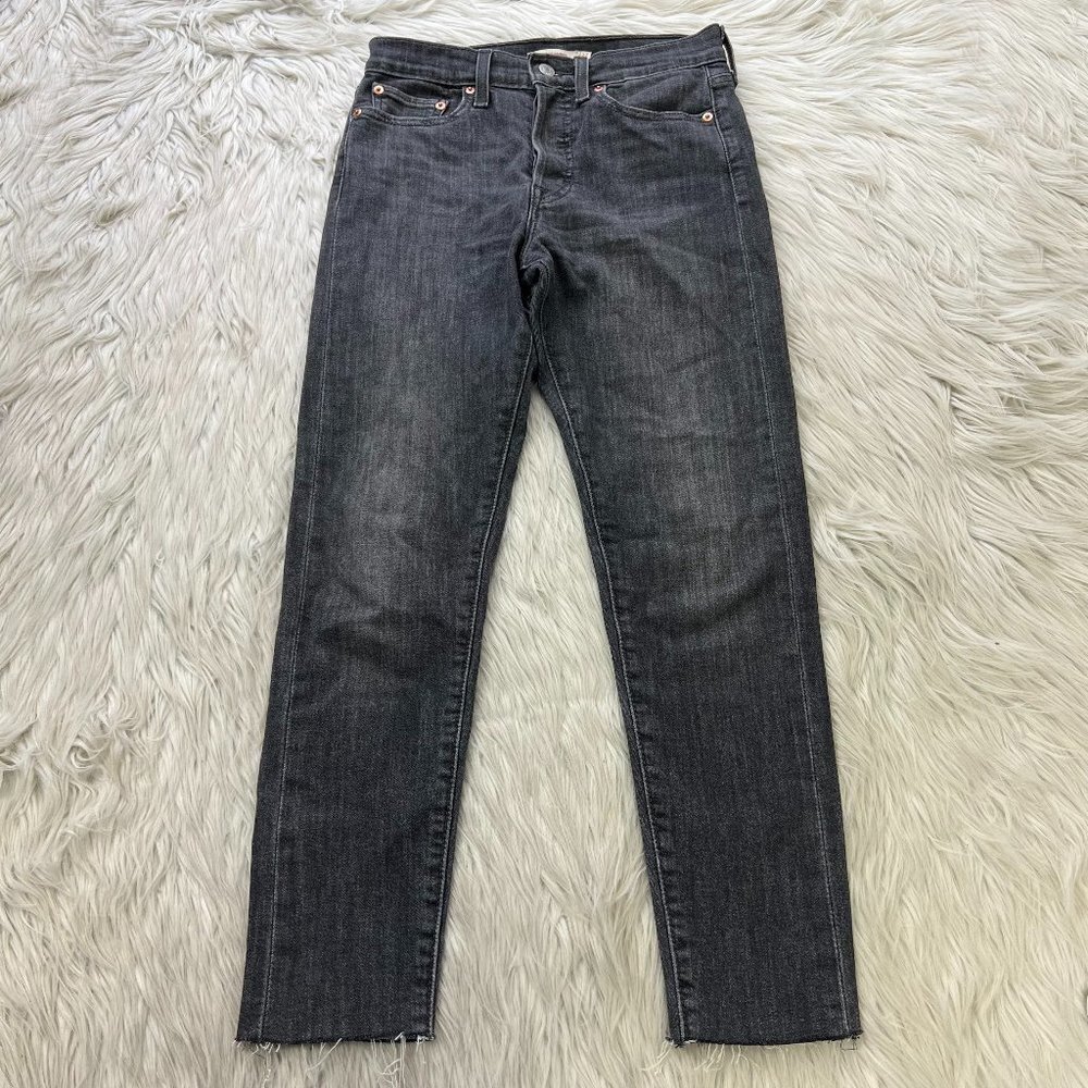 Levi's Women's Gray Wash Wedgie Skinny Jeans